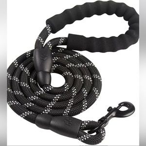 🦋 NWOT Doggy leash, black, braided, 5ft long